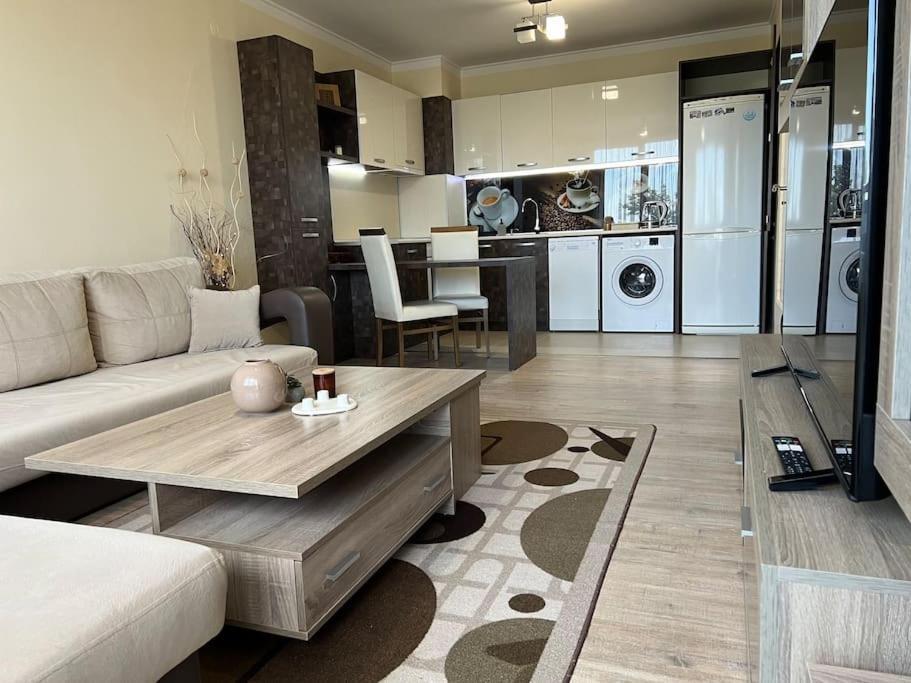 Cozy Apartment - Free Parking Пловдив Екстериор снимка